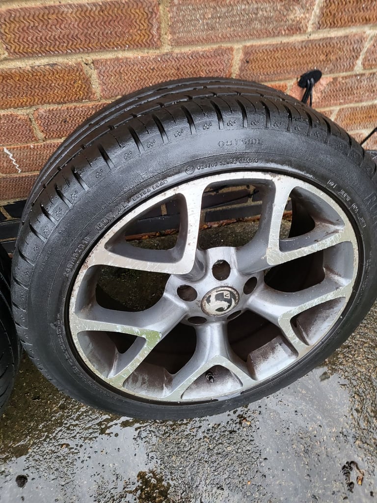 18 inch 5x120 Vauxhall Insignia Alloy wheels 