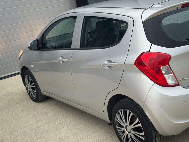 Vauxhall, VIVA, Hatchback, 2015, Manual, 999 (cc), 5 doors