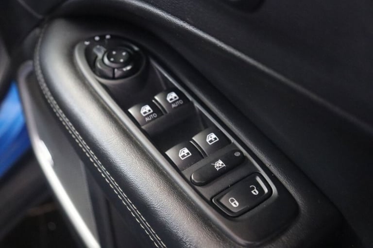 2021 Jeep Compass 1.4T MultiAirII S 5dr (SAT NAV, REV CAMERA) ESTATE Petrol Manual