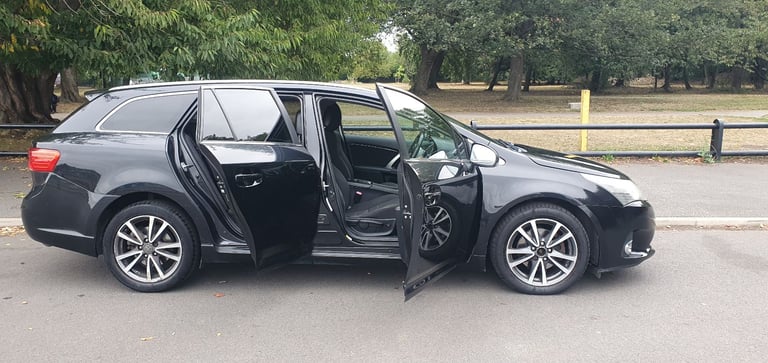 Toyota, AVENSIS, Estate, 2013, Manual, 1998 (cc), 5 doors