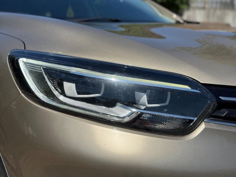 2017 Renault Kadjar 1.2 TCe Signature Nav Euro 6 (s/s) 5dr HATCHBACK Petrol Manual