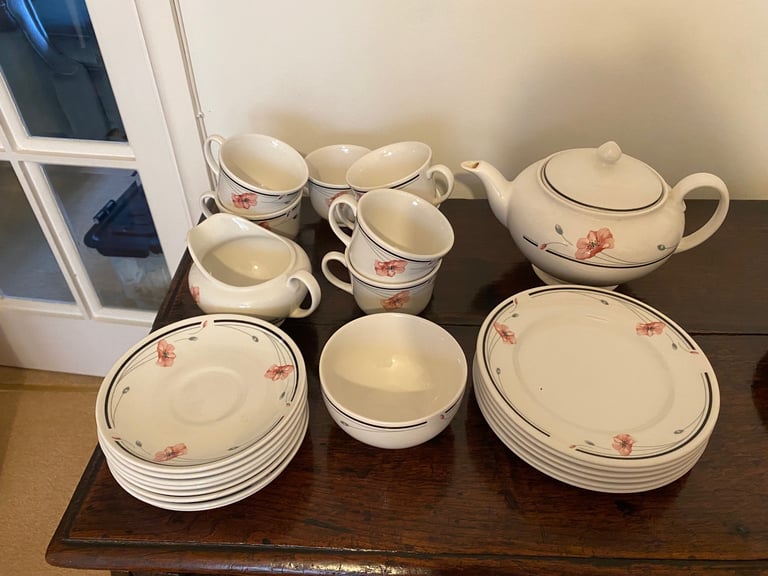 Summerfields dinner and tea service