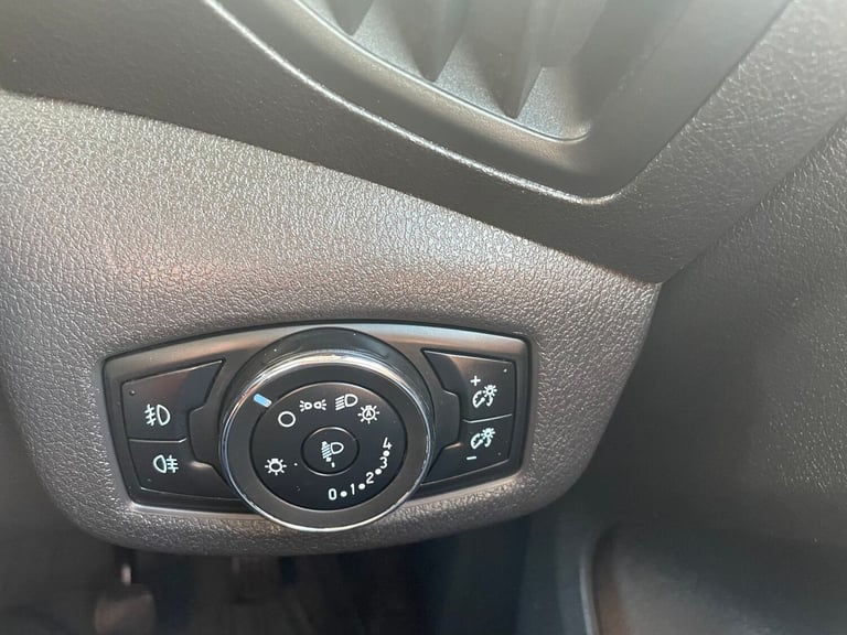 2014 Ford Transit Connect 1.6 TDCi 115ps Limited Van PANEL VAN DIESEL Manual