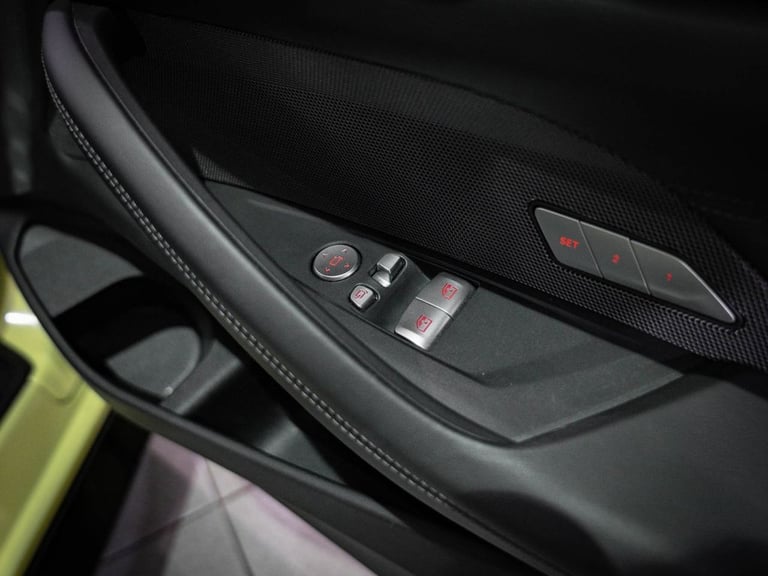 2023 BMW M4 3.0 BiTurbo Competition Coupe 2dr Petrol Steptronic M xDrive Euro 6 (s/s) ( Coupe Pet...