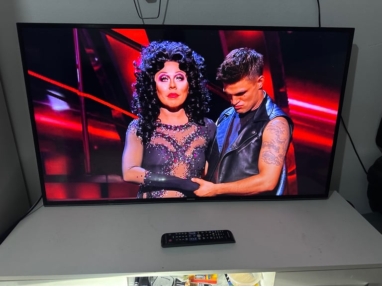 Free delivery 48”Samsung 4k Smart LED UHDTV 