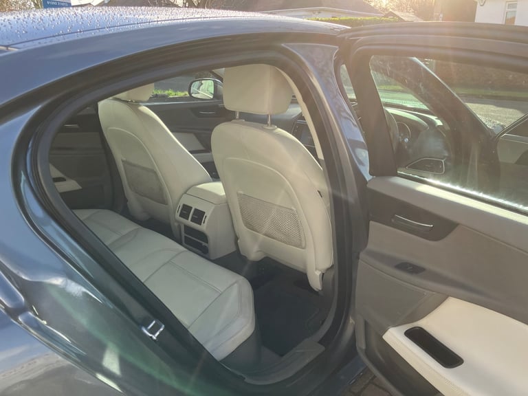 Jaguar, XE, Saloon, 2016, Other, 1999 (cc), 4 doors