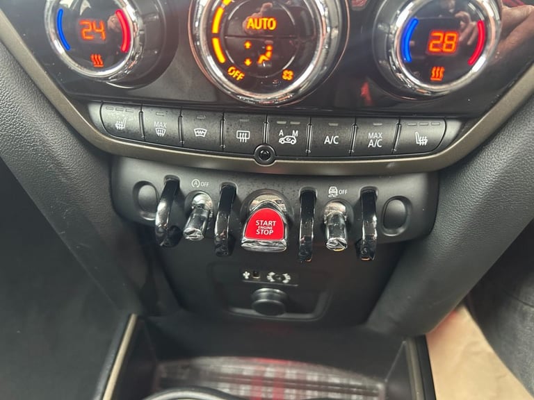 2017 MINI Countryman 2.0 Cooper D SUV 5dr Diesel Manual ALL4 Euro 6 (s/s) (150 ps) HATCHBACK Dies...