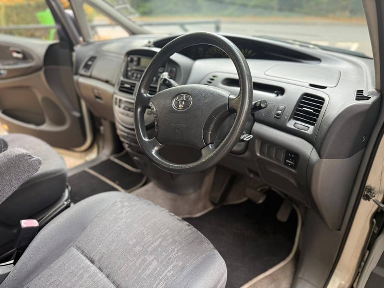 ULEZ FREE, Toyota, PREVIA, MPV, 2004, AUTOMATIC, 2362 (cc), 5 doors