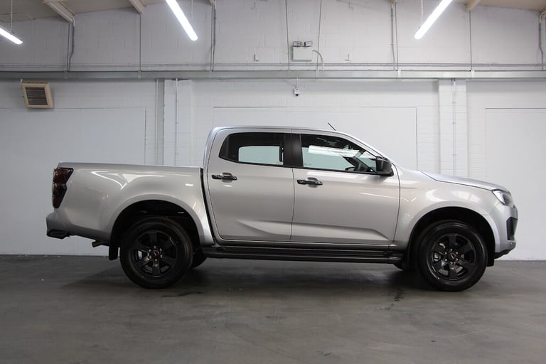 1969 Isuzu D-Max 1.9 TD V-Cross Double Cab Auto 4WD [164] (UNSTOPPABLE V-CROSS £2500+VAT OFF Pick...