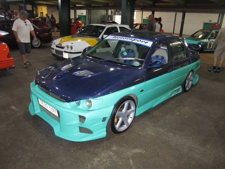 Ford, ESCORT, Saloon, 1995, Manual, 1597 (cc), 4 doors