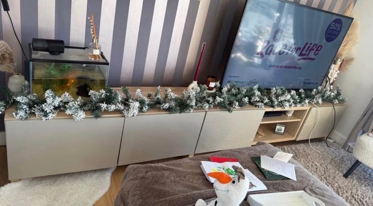 7ft Snowy Christmas Tree, including x2 matching garland & 3000 lights