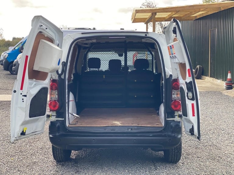 2018 Peugeot Partner 850 1.6 BlueHDi 100 Professional Van ATV PANEL VAN DIESEL Manual