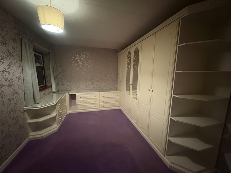 Bedroom Furniture Set