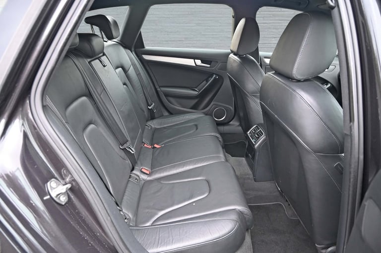 AUDI A4 S LINE 3.2 V6 FSI QUATTRO PETROL AUTO AVANT/ESTATE 2009 [58] GREY