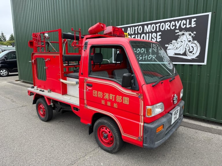 Subaru Sambar Dias Wagon 4WD Micro Fire Engine 1993 Model Paddock Yard Vehicle 