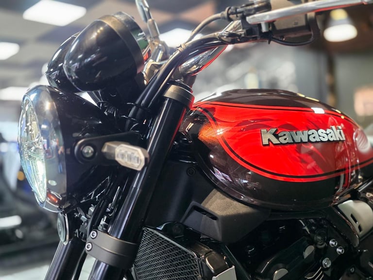 2018 KAWASAKI ZR Z900 RS 1 OWNER 4,900 MILE'S 