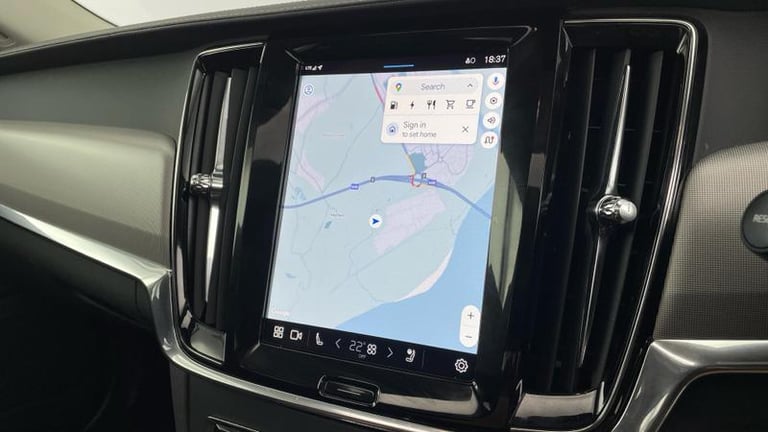 2024 Volvo V90 Ultra T8 AWD Plug-in hybrid Electric/Petrol Dark Automatic Estate Petrol Automatic