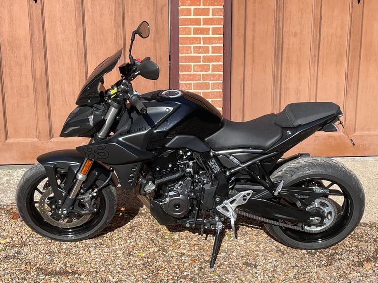 2023 SUZUKI GSX-8S