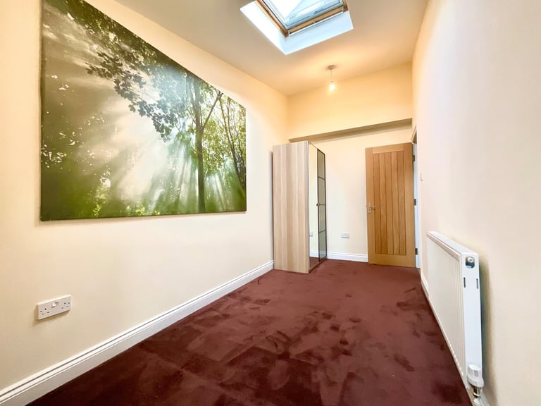 2 bedrooms flat ( CF116AH )