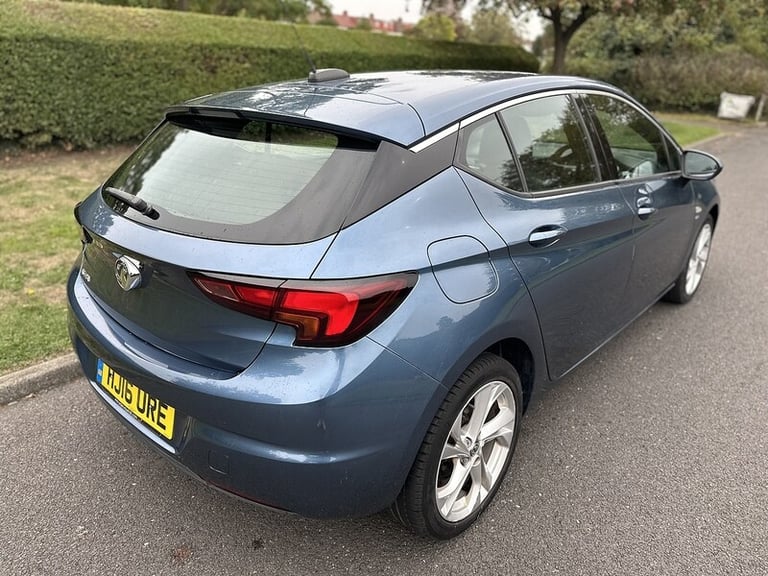 2016 Vauxhall Astra i SRi Hatchback Petrol Manual