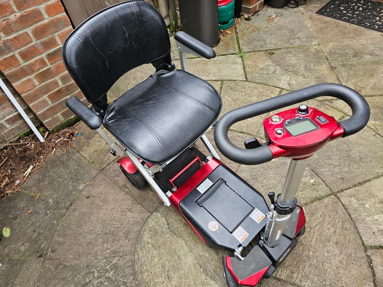 Drive Devilbiss AutoFold Elite Auto Folding Mobility Scooter With Suspension