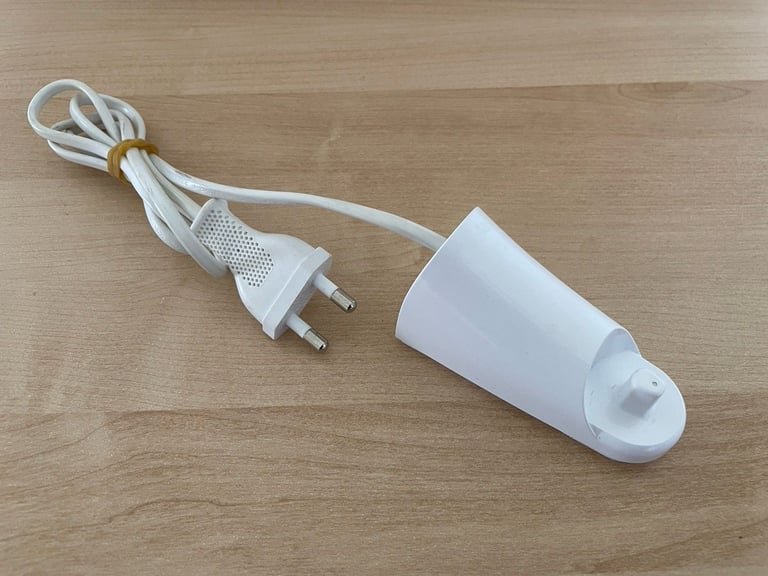 image for Genuine Braun Oral-B 3709 Electric Toothbrush Charger/Base