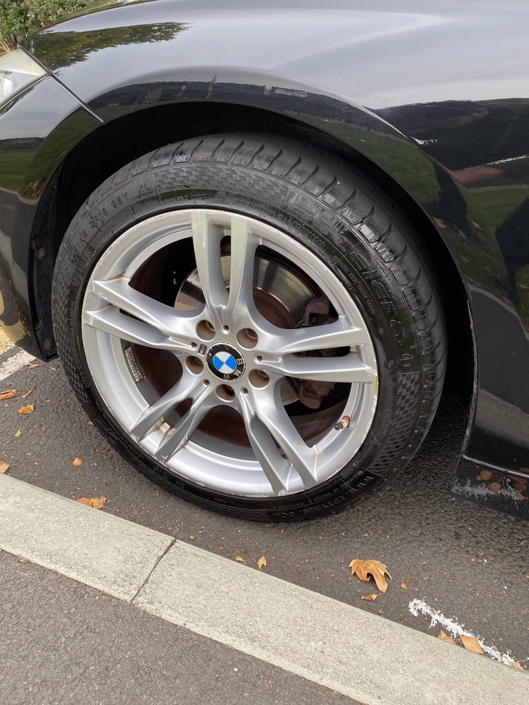 BMW, 3 SERIES, Saloon, 2013, Manual, 1598 (cc), 4 doors