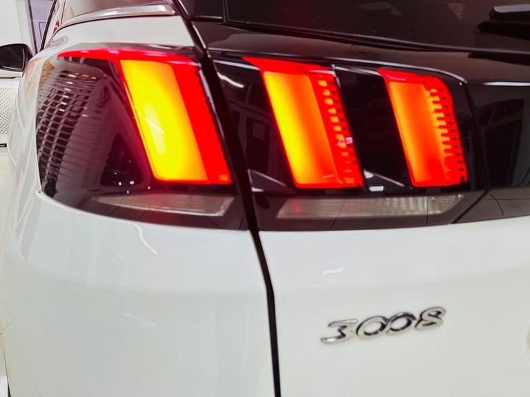 2018 Peugeot 3008 1.2 PureTech GT Line Euro 6 (s/s) 5dr HATCHBACK Petrol Manual