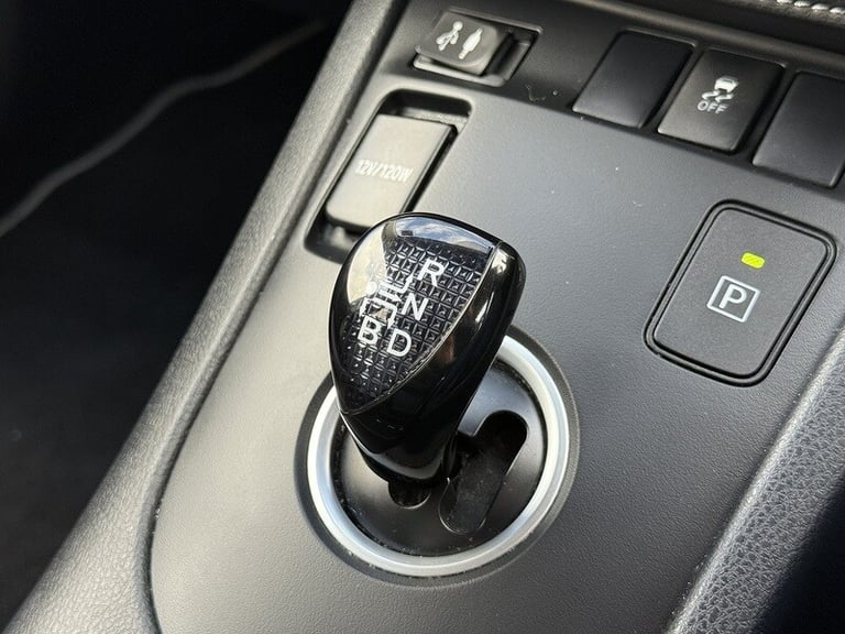 2018 Toyota Auris 1.8 Hybrid Design TSS 5dr CVT [Nav] HATCHBACK PETROL/ELECTRIC Automatic