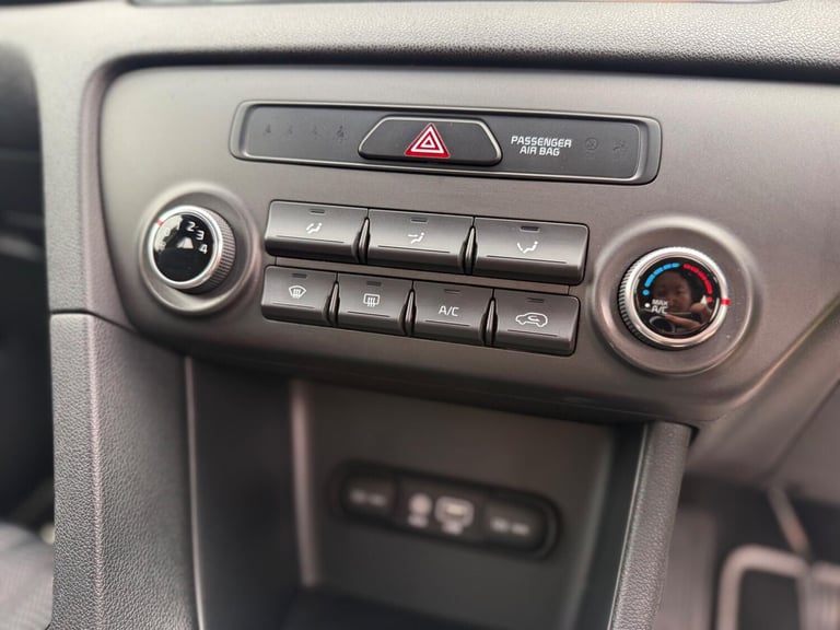 2017 Kia Sportage 1.7 CRDi 1 Euro 6 (s/s) 5dr ESTATE Diesel Manual