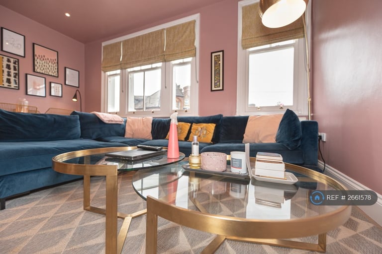 2 bedroom flat in Cavendish Road, London, SW12 (2 bed) (#2661578)