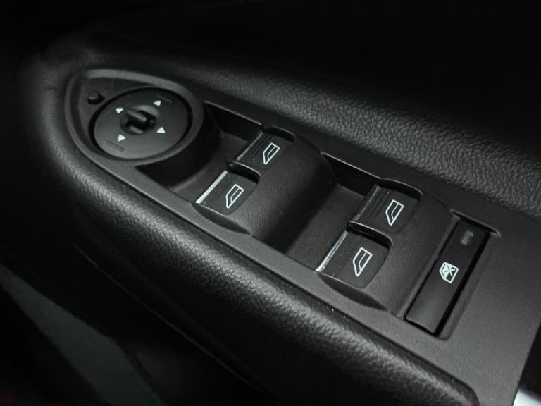 2018 Ford Kuga 2.0 TDCi 180 ST-Line 5dr Auto 4X4 DIESEL Automatic