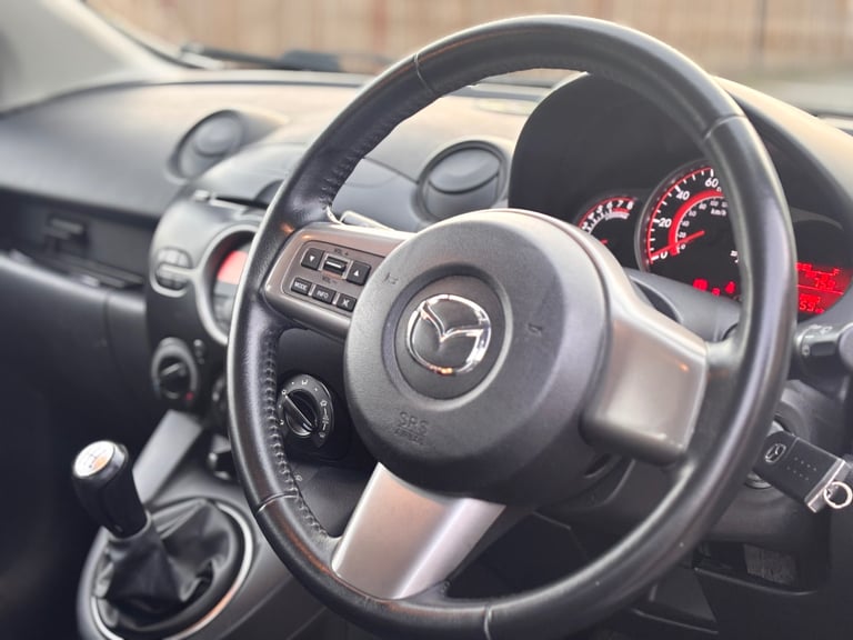 Mazda, 2, Hatchback, 2010, Manual, 1349 (cc), 5 doors