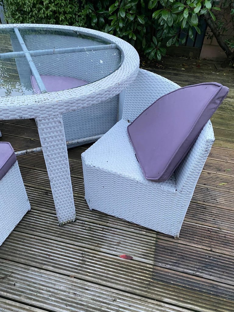 Next garden table & chairs 