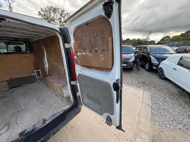 2010 Vauxhall Vivaro Vivaro  2900 CDTI LWB Panel Van DIESEL Manual