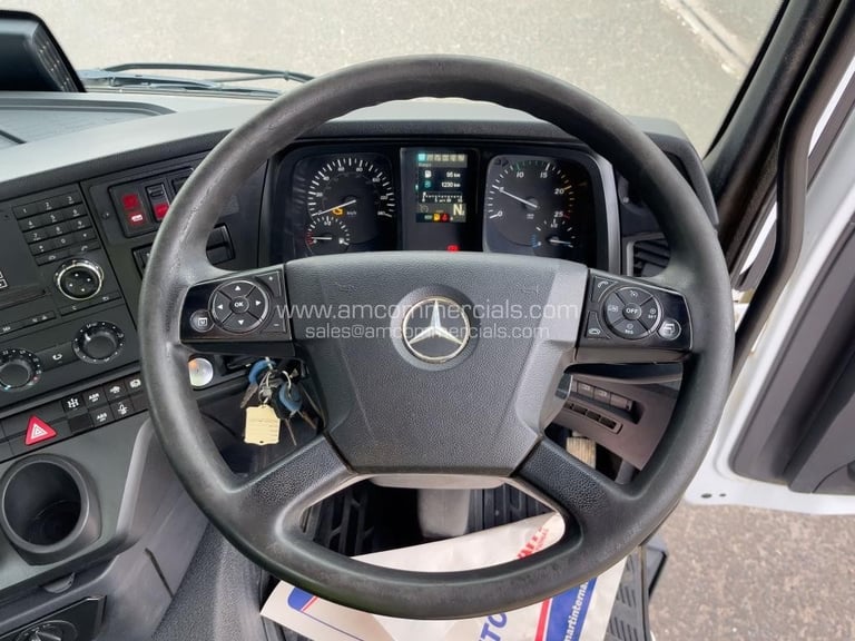2017 (17) MERCEDES-BENZ AROCS 3248K 8X4 TIPPER