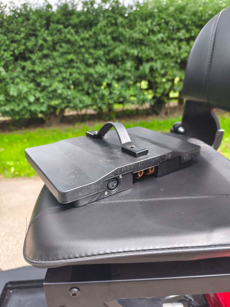 Automatic folding 4mph car boot mobility scooter with lithium batteries 
