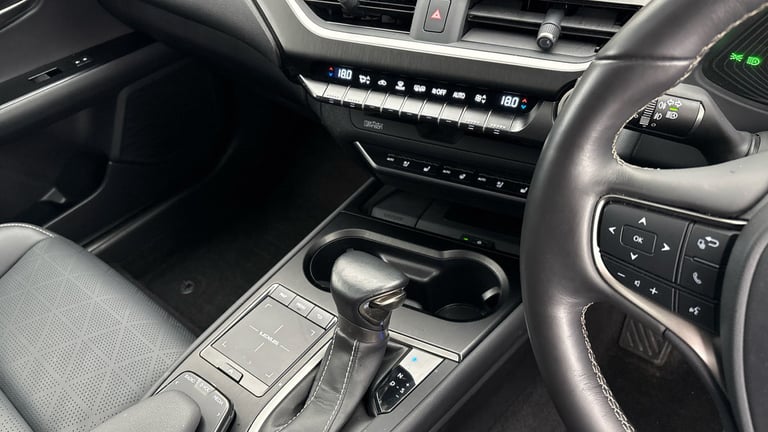 2019 Lexus UX 2.0 250h Takumi SUV 5dr Petrol Hybrid E-CVT E-FOUR Euro 6 (s/s) (184 ps) SUV Petrol...