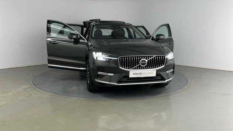 2021 Volvo XC60 Recharge Inscription, T6 AWD plug-in hybrid Estate Petrol Parallel PHEV Automatic