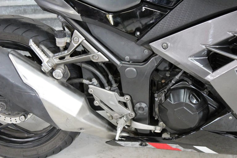 2013 13 KAWASAKI EX 300 ADF NINJA BLACK TRADE SALE NEW MOT 22K CUSTOM PAINT CATN