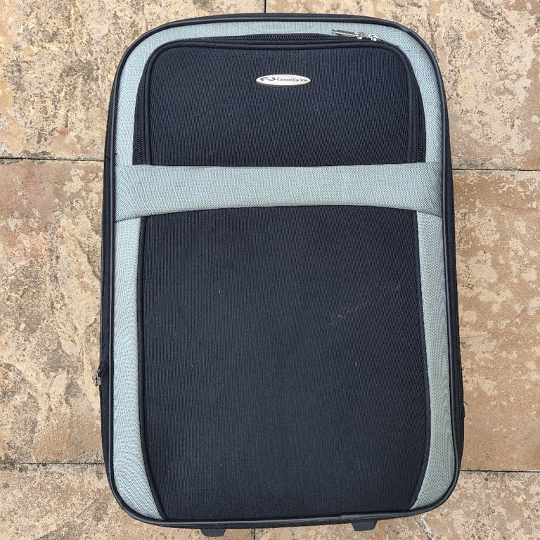 24 inch Constellation suitcase with telescoping handle