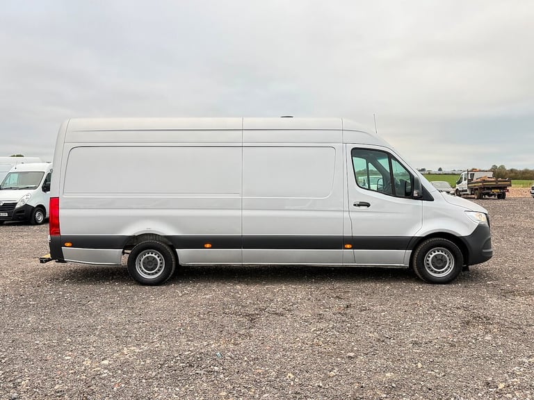 2020 Mercedes-Benz Sprinter 3.5t H2 Progressive Van PANEL VAN DIESEL Manual
