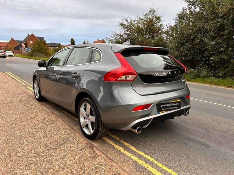 2018 Volvo V40 2.0 D3 R-Design Nav Plus Hatchback 5dr Diesel Manual Euro 6 (s/s) (150 ps) Hatchba...