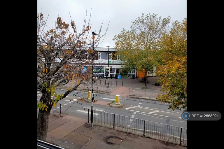 2 bedroom flat in Prettygate, Colchester, CO3 (2 bed) (#2668921)