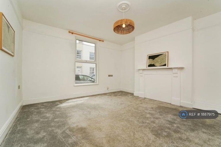 3 bedroom house in Keynsham Street, Cheltenham, GL52 (3 bed) (#1887975)