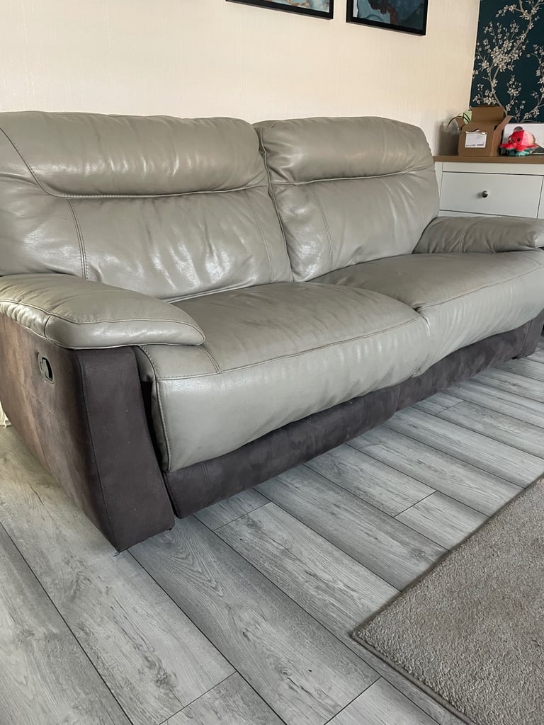 3 seater recliner sofa