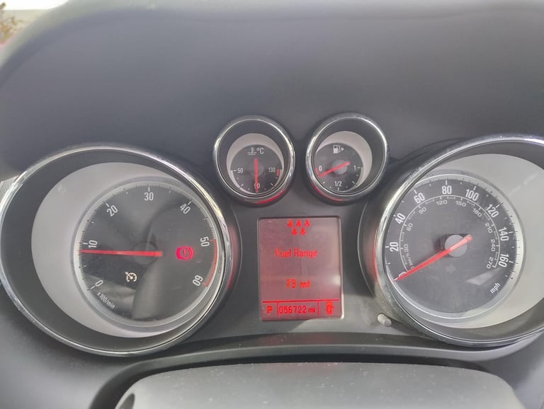 2014 Vauxhall Zafira Tourer 2.0 CDTi Exclusiv Auto Euro 5 5dr MPV Diesel Automatic