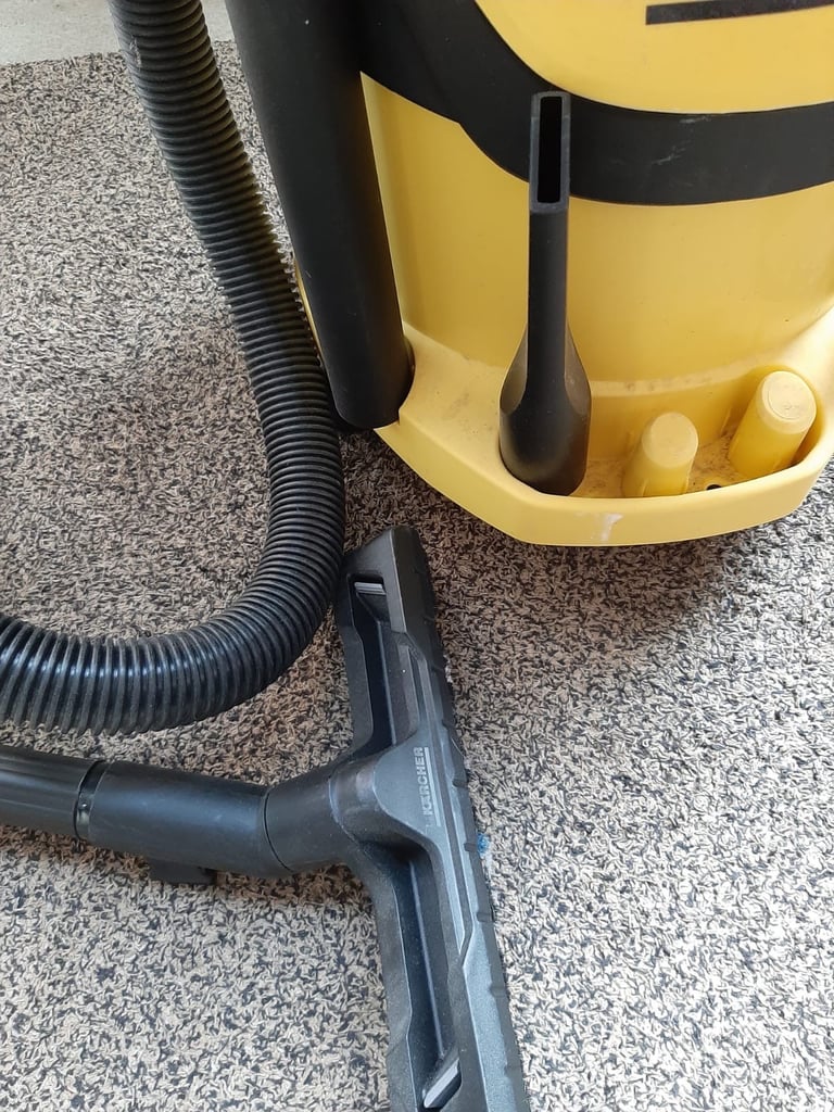Karcher WD2 Wet Dry Vacuum.