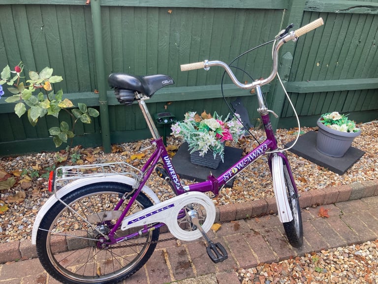Universal Stowaway folding bicycle £50