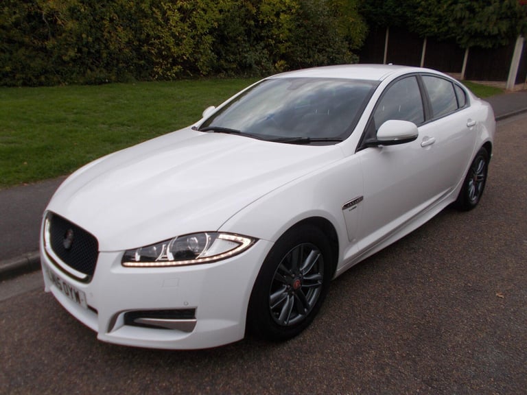 image for 2015 Jaguar XF 2.2d R-Sport Auto Euro 5 (s/s) 4dr SALOON Diesel Automatic